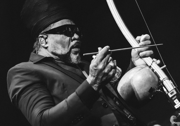 Carlinhos Brown destaca papel da OSBA na reabertura do TCA