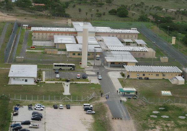 OAB impetra habeas corpus coletivo contra gravação em parlatório na BA
