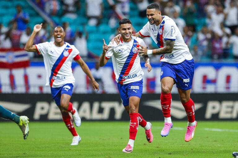 Bahia bate a Chapecoense na Fonte Nova e se aproxima do G-4 do…