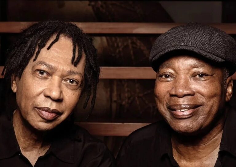 VÍDEO: Djavan presta homenagem a Milton Nascimento após internação