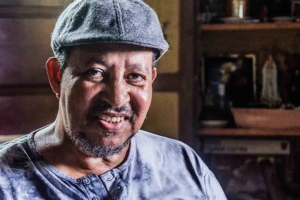 Morre o artista e advogado baiano Gileno Felix aos 73 anos