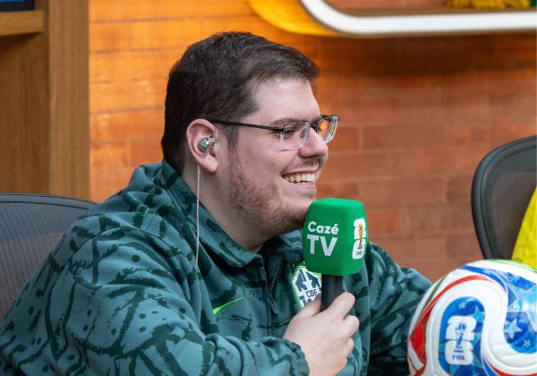 Com jogos da Copa, CazéTV tem 29 das 30 lives mais vistas do YouTube no mundo