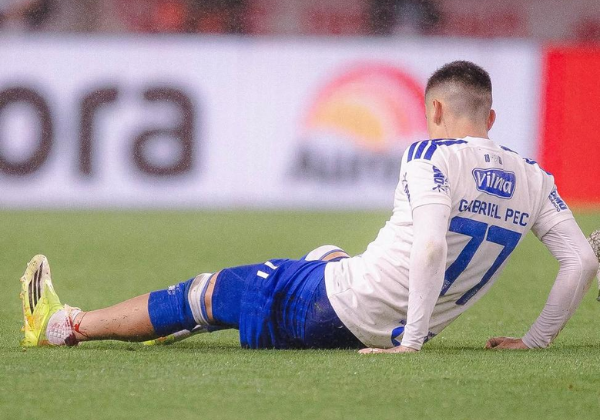 Ex-alvo do Bahia, Gabriel Pec sofre lesão grave e deve voltar só no fim da temporada