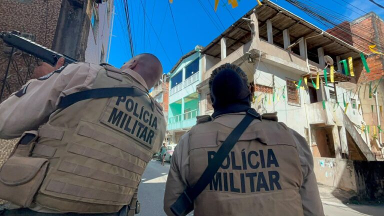 Ações no Nordeste de Amaralina tem cinco presos e quatro mortos