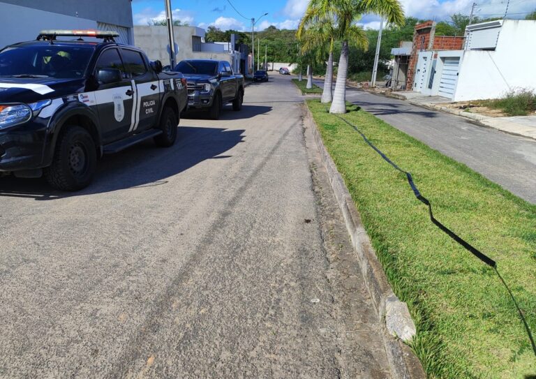 Mulher é presa pela suspeita de aplicar golpes contra idosos