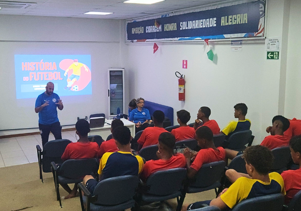 Bahia cria aulas de história do futebol para as categorias de base