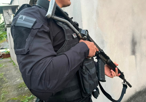 Homem é preso em flagrante por ameaça, dano e difamação contra ex-companheira