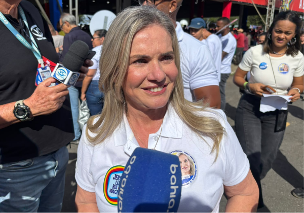 ACM Neto precisa conhecer melhor a Bahia, diz Ivana Bastos ao defender Jerônimo