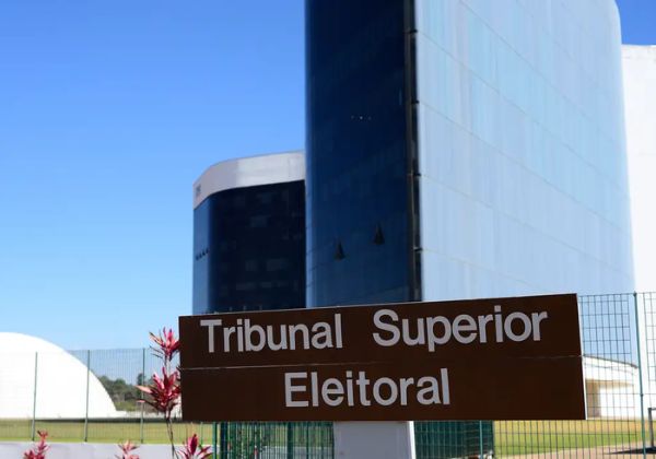 TSE julga uso de IA por Bolsonaro e define limites para eleições