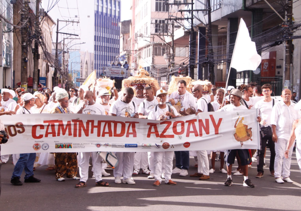 Caminhada Azoany celebra 28 anos de fé e tradição em Salvador