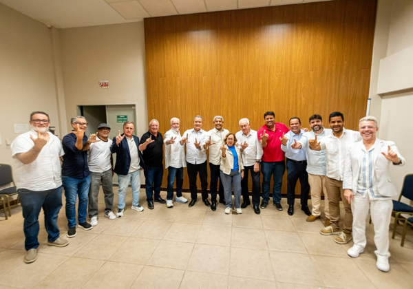 Jerônimo anuncia Adolpho Loyola na coordenação da campanha