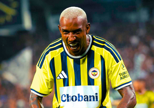 Talisca diz que não pensa em Seleção e questiona convocações