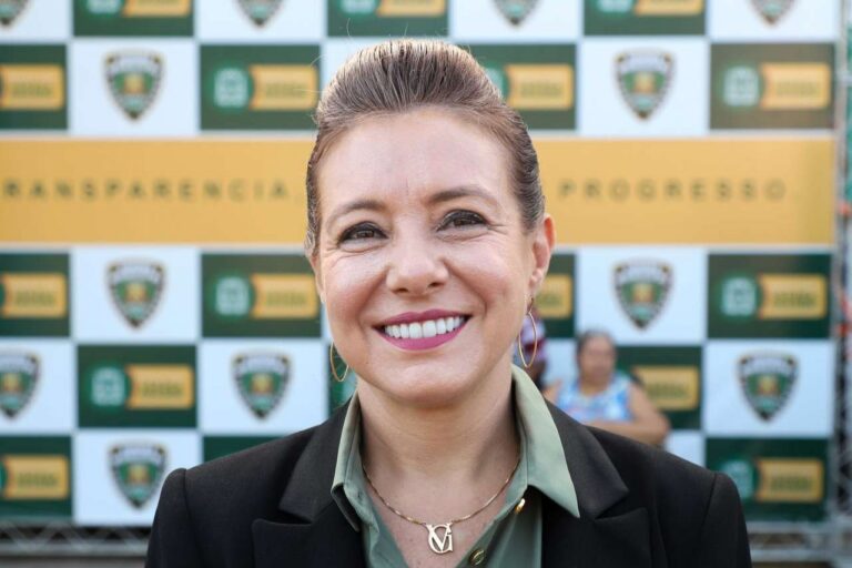 Prefeita do PL nomeia secretário que acusou de fraude milionária