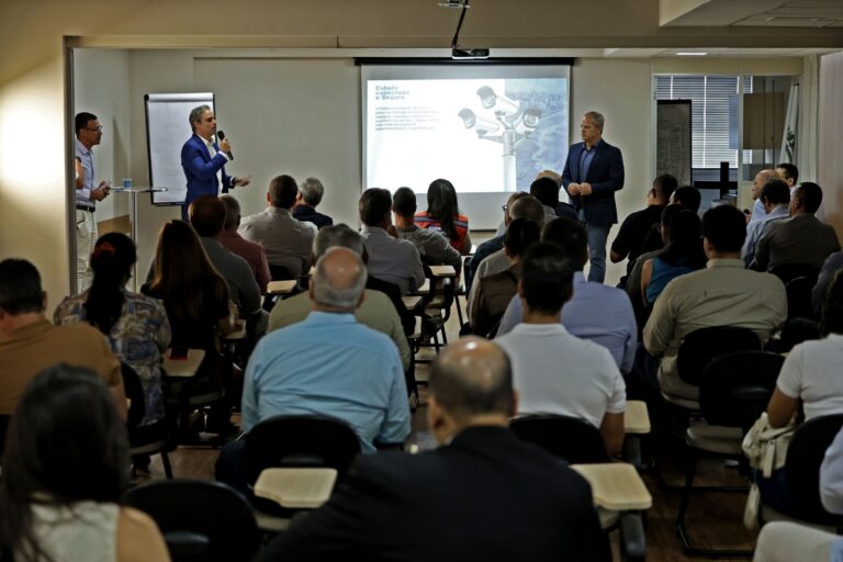 Salvador lança programa para integrar câmeras de segurança
