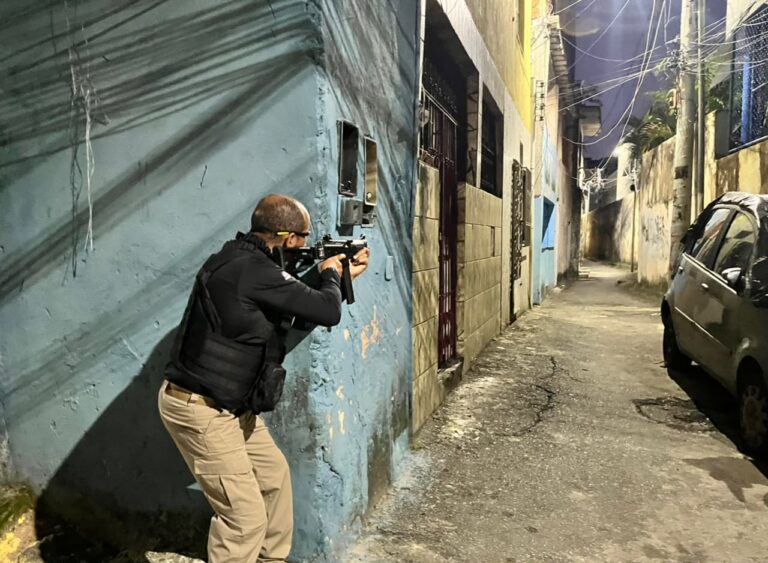 Operação investiga suspeitos de pornografia infantil