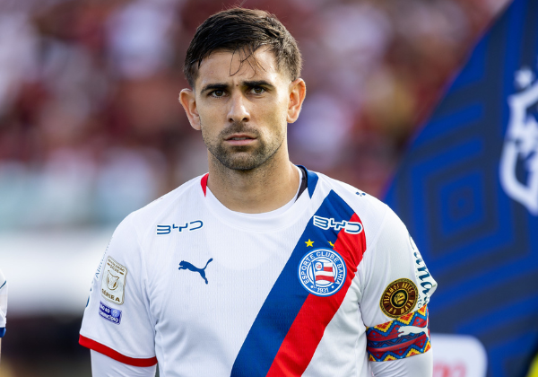 Acevedo lidera ranking de desarmes no Brasileirão; próximo rival é vice-líder