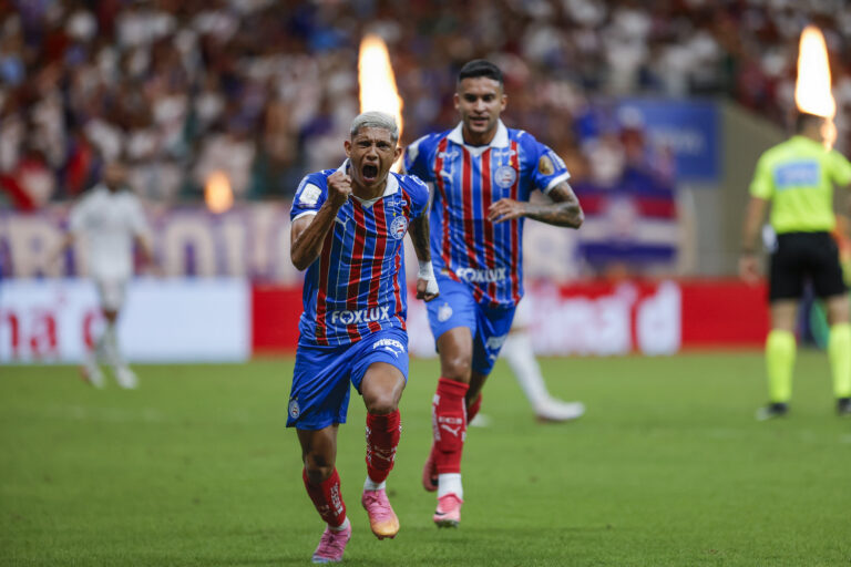 Pulga desabafa após marcar dois gols: ‘Sempre dou o máximo pelo Bahia’