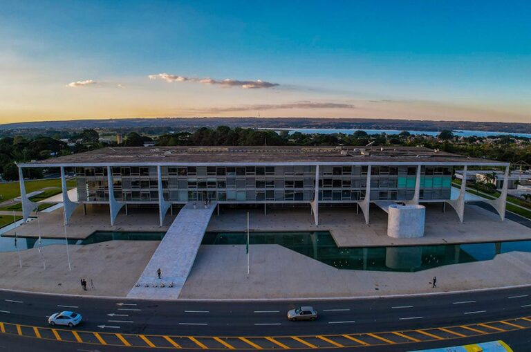 IFI prevê dificuldade para cumprir meta fiscal de 2027
