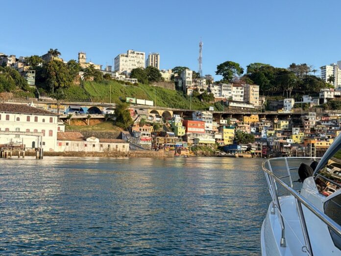 Vista da Gamboa, em Salvador