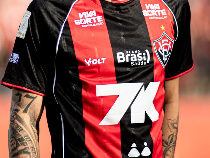 7K Bet estampa espaço nobre da camisa do Vitória