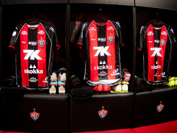 Camisas do Vitória no vestiário do Barradão