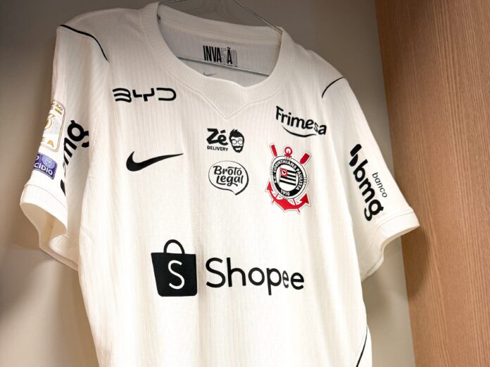 Camisa do Corinthians