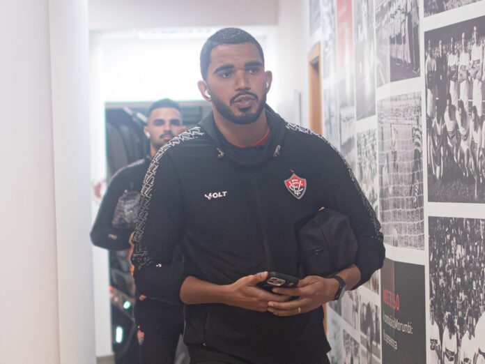 Lucas Arcanjo, goleiro do Vitória