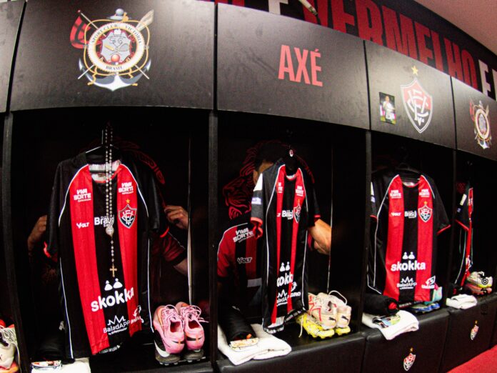 Camisas do Vitória no vestiário do Barradão
