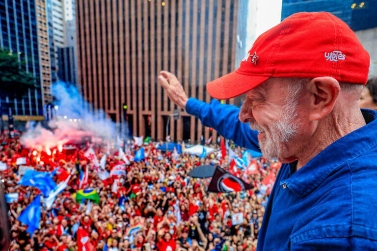 Quem é o cantor favorito do presidente Lula?