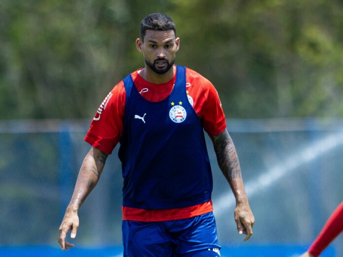 Willian José durante treino do Bahia