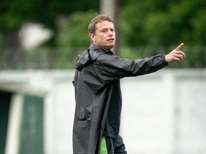 Fernando Seabra, ex-técnico do Coritiba
